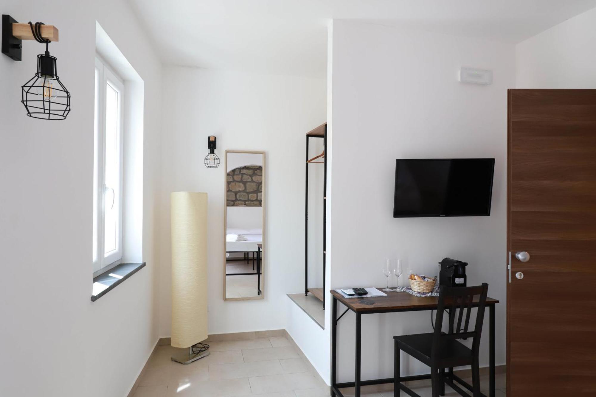 Eg Apartments - Forio D'Ischia Buitenkant foto