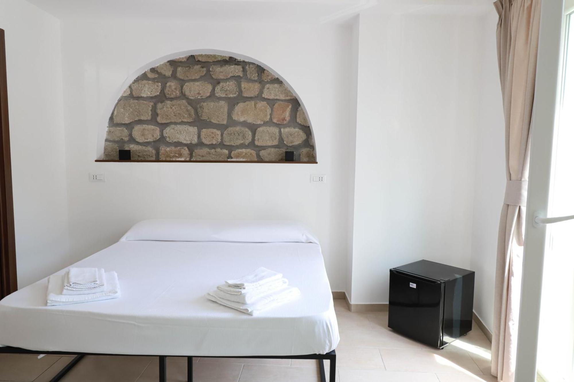 Eg Apartments - Forio D'Ischia Buitenkant foto