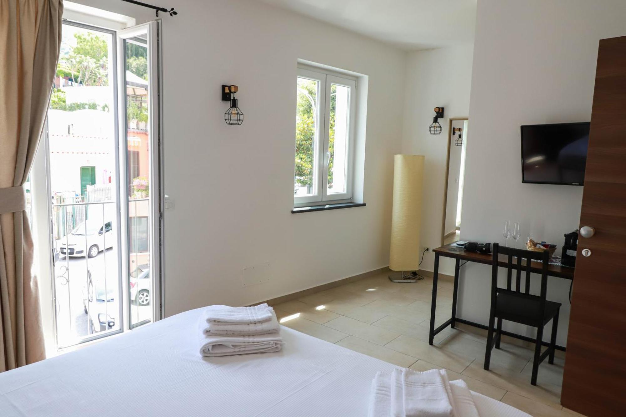 Eg Apartments - Forio D'Ischia Buitenkant foto